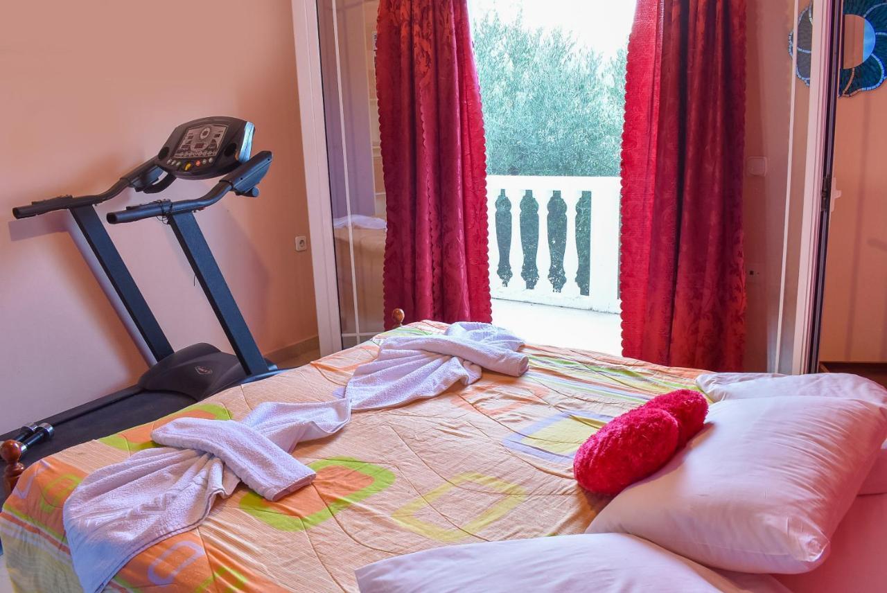 Fiolítis Vicky'S Village Private House מראה חיצוני תמונה